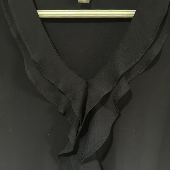 Tommy Hilfiger v neck ruffle top - Picture 5 of 7